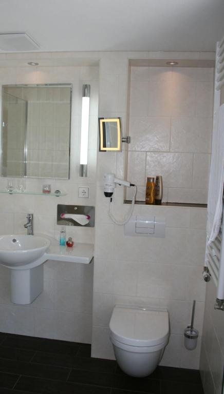 Landhotel Repetal Attendorn Cameră foto