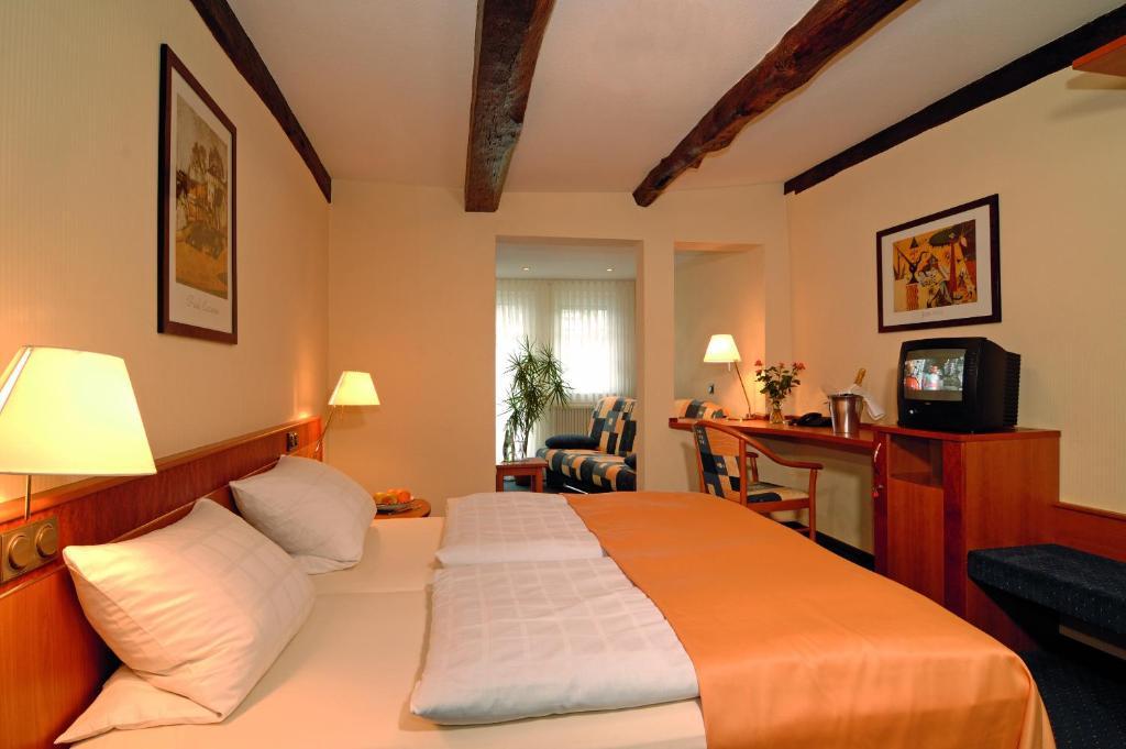 Landhotel Repetal Attendorn Cameră foto